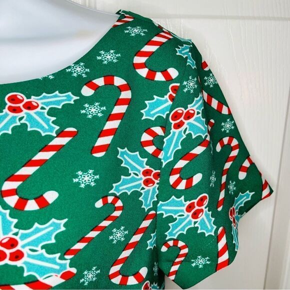 Modcloth Delightful Demeanor Christmas Blouse Candy Cane Green Red M NWT - Picture 5 of 11